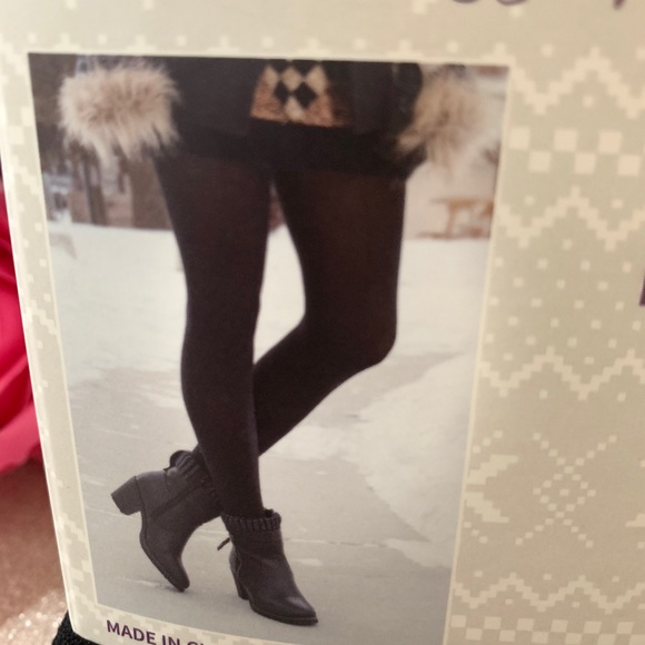 Footed XL fleece lined tights (4) - Picture 2 of 7